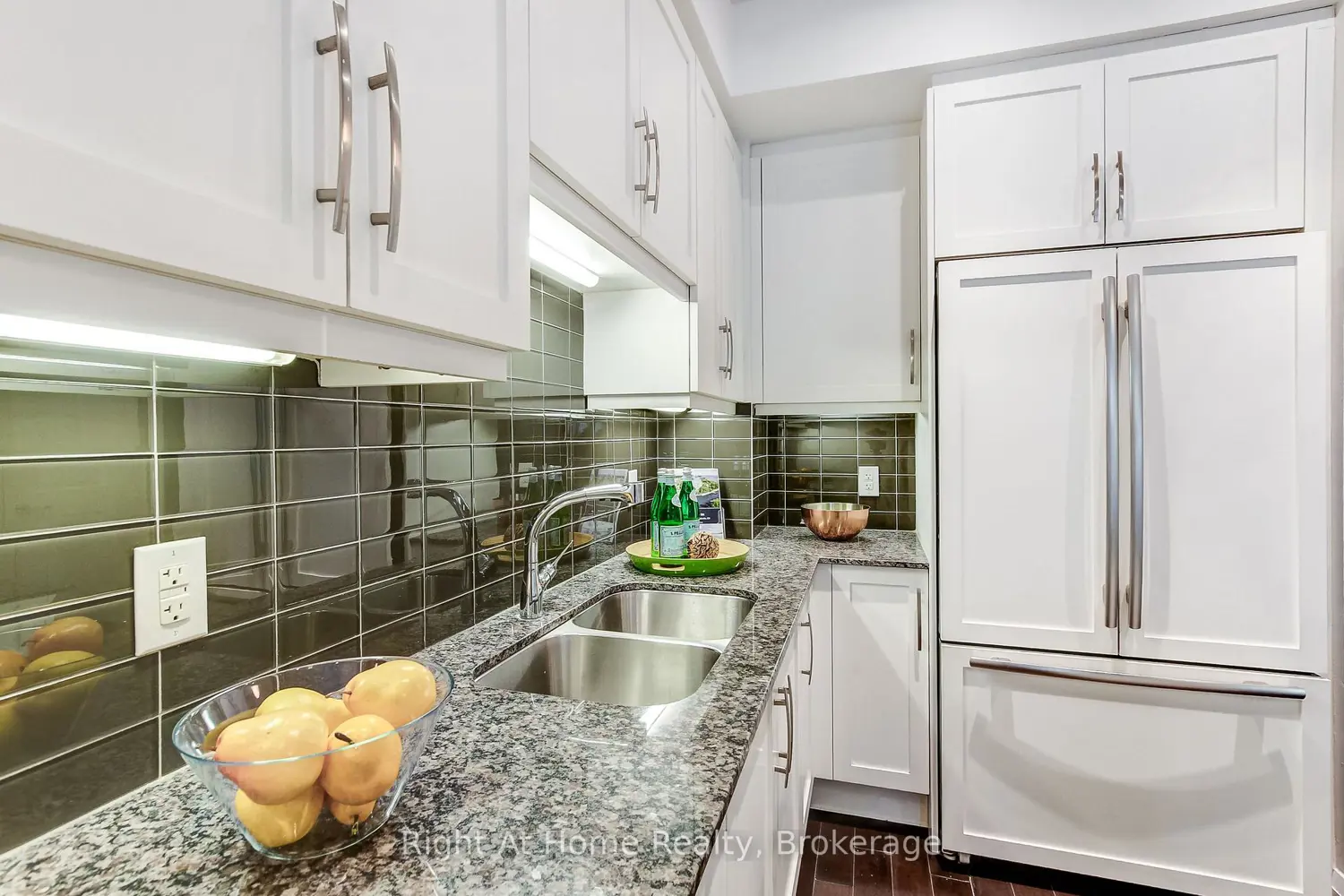 11 Bronte Road 201