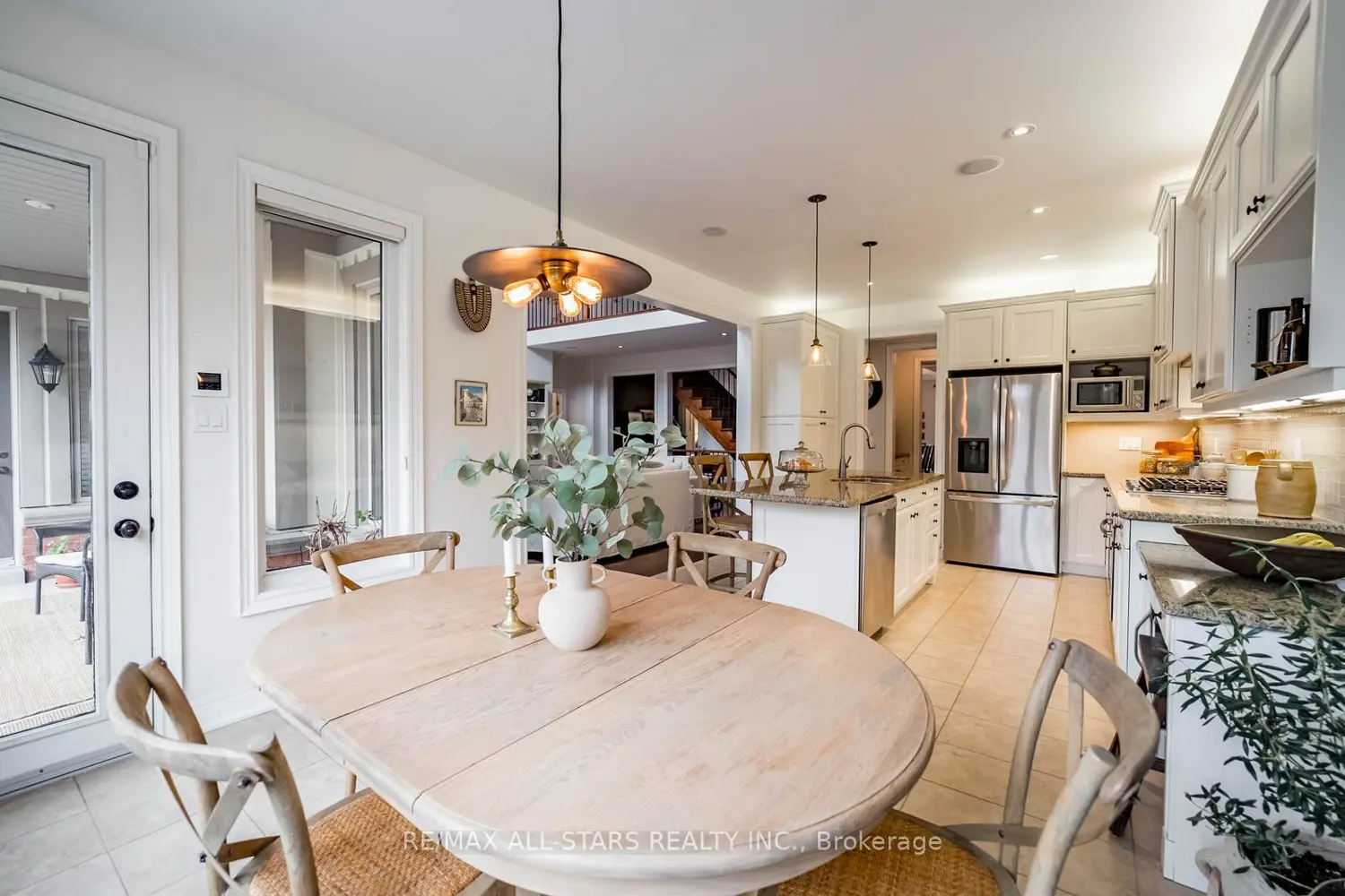 8 Forestgreen Drive 74 photo 4