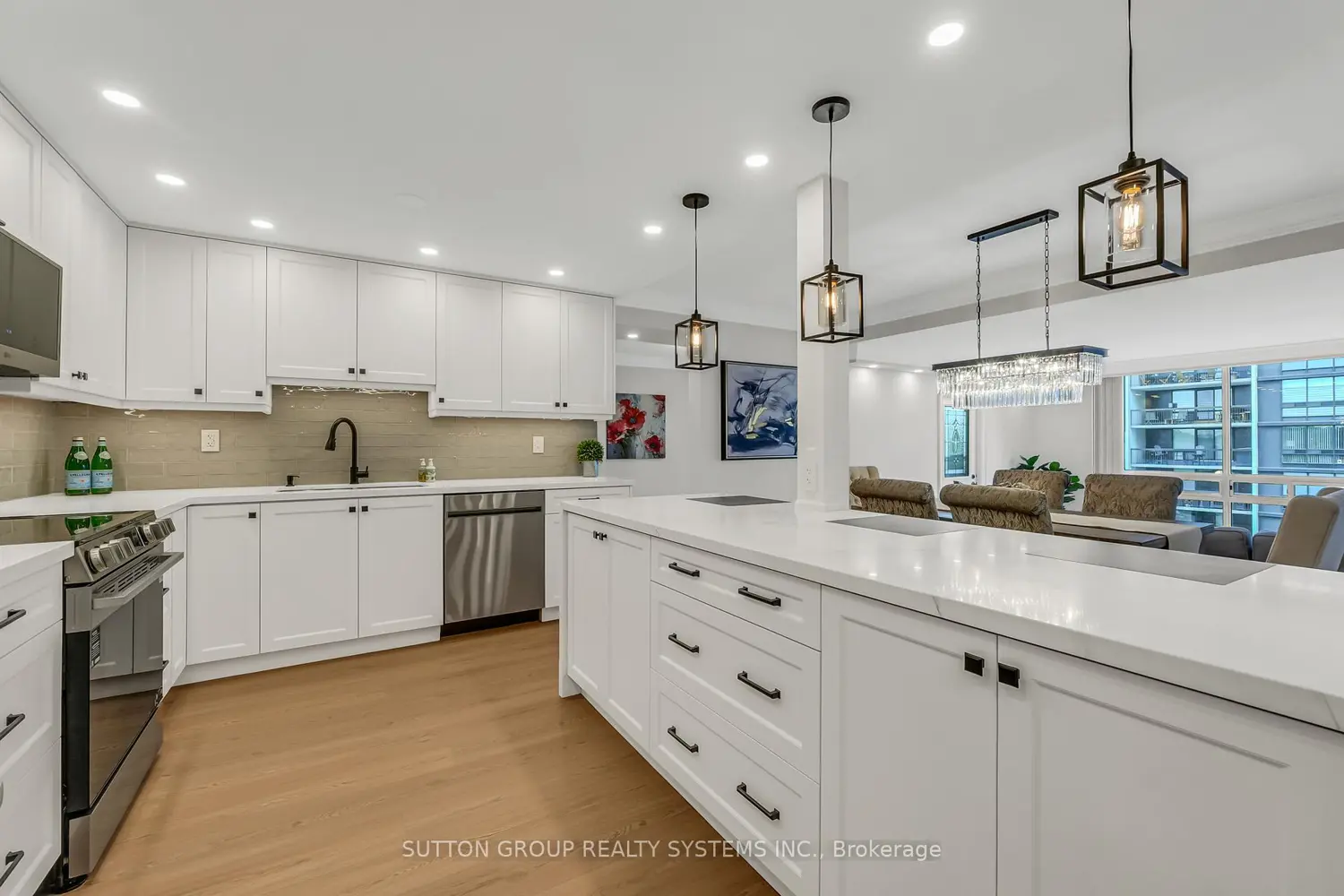 2185 Marine Drive 508 photo 4