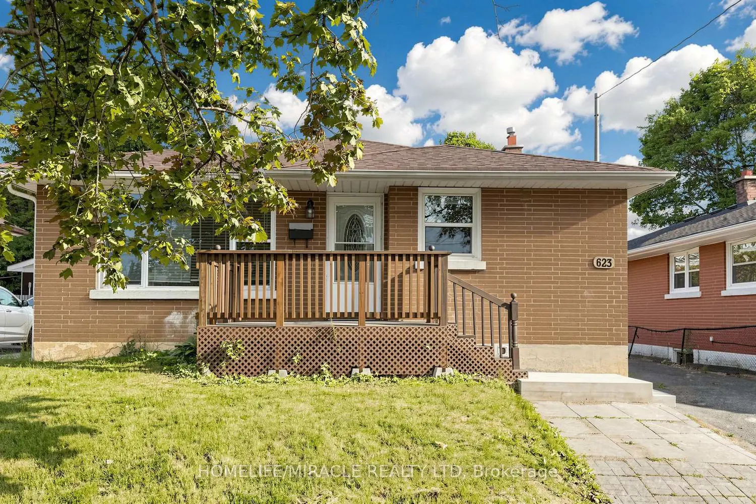 623 Olive Avenue photo 3