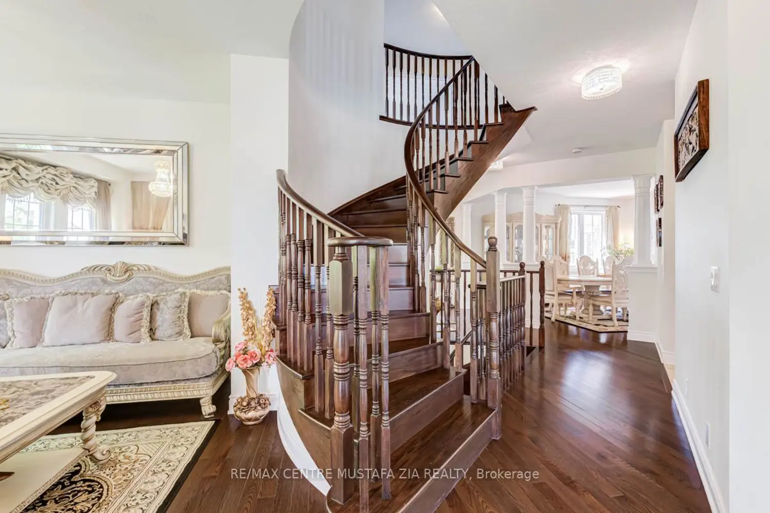 188 Elbern Markell Drive photo 3