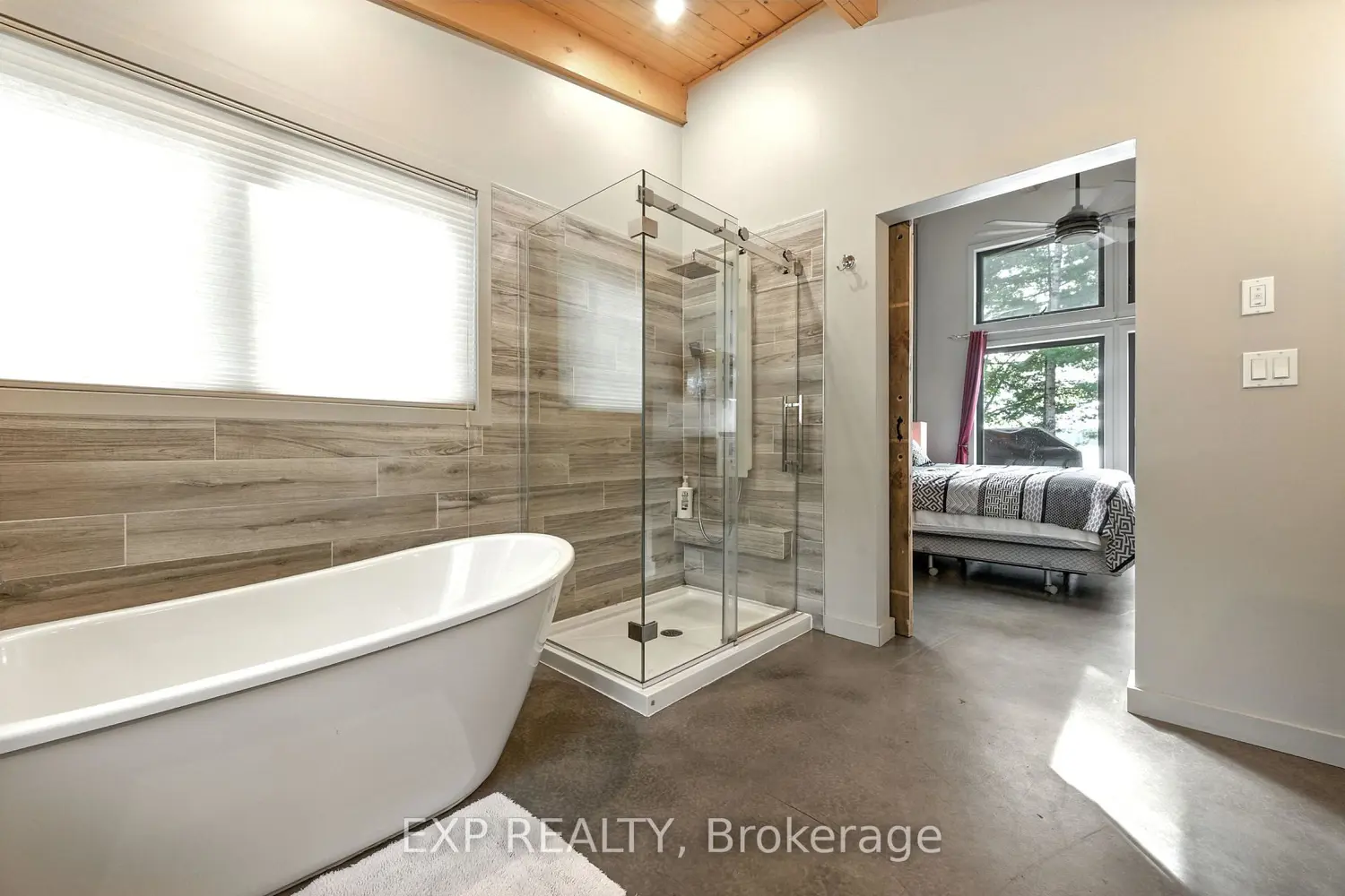 332 Lachlan Lane photo 3