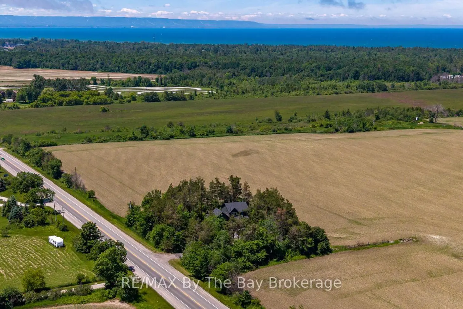 2946 92 County Road photo 3