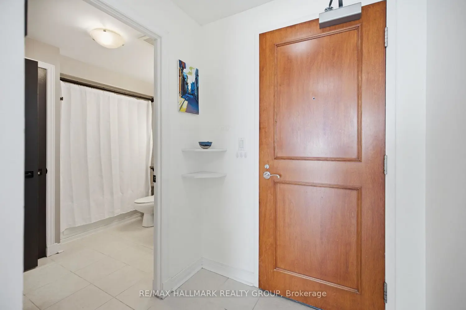 570 Laurier Avenue 2301 photo 2