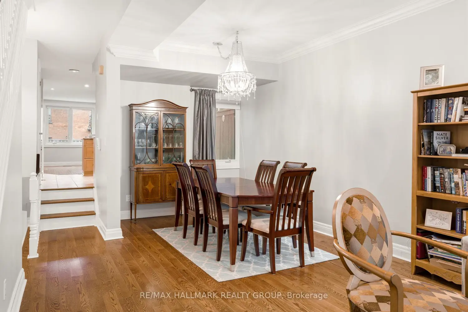 417 Daly Avenue photo 2