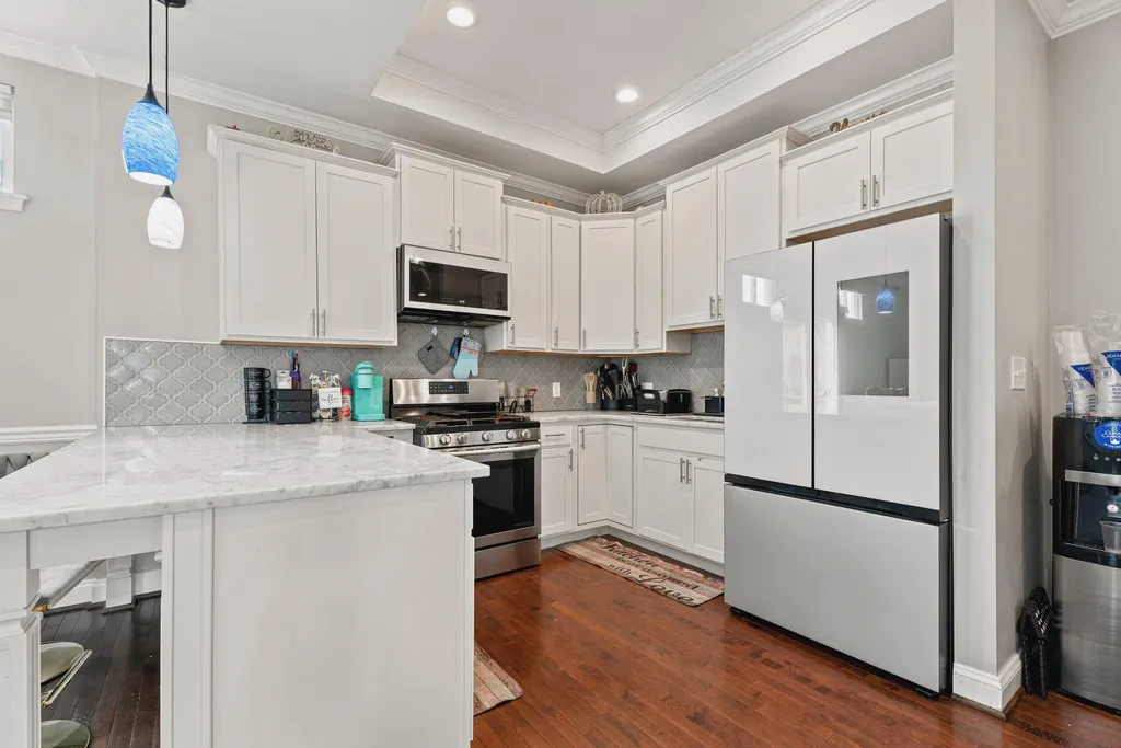 4501 Forest View Avenue, Baltimore, MD 21206 photo 2