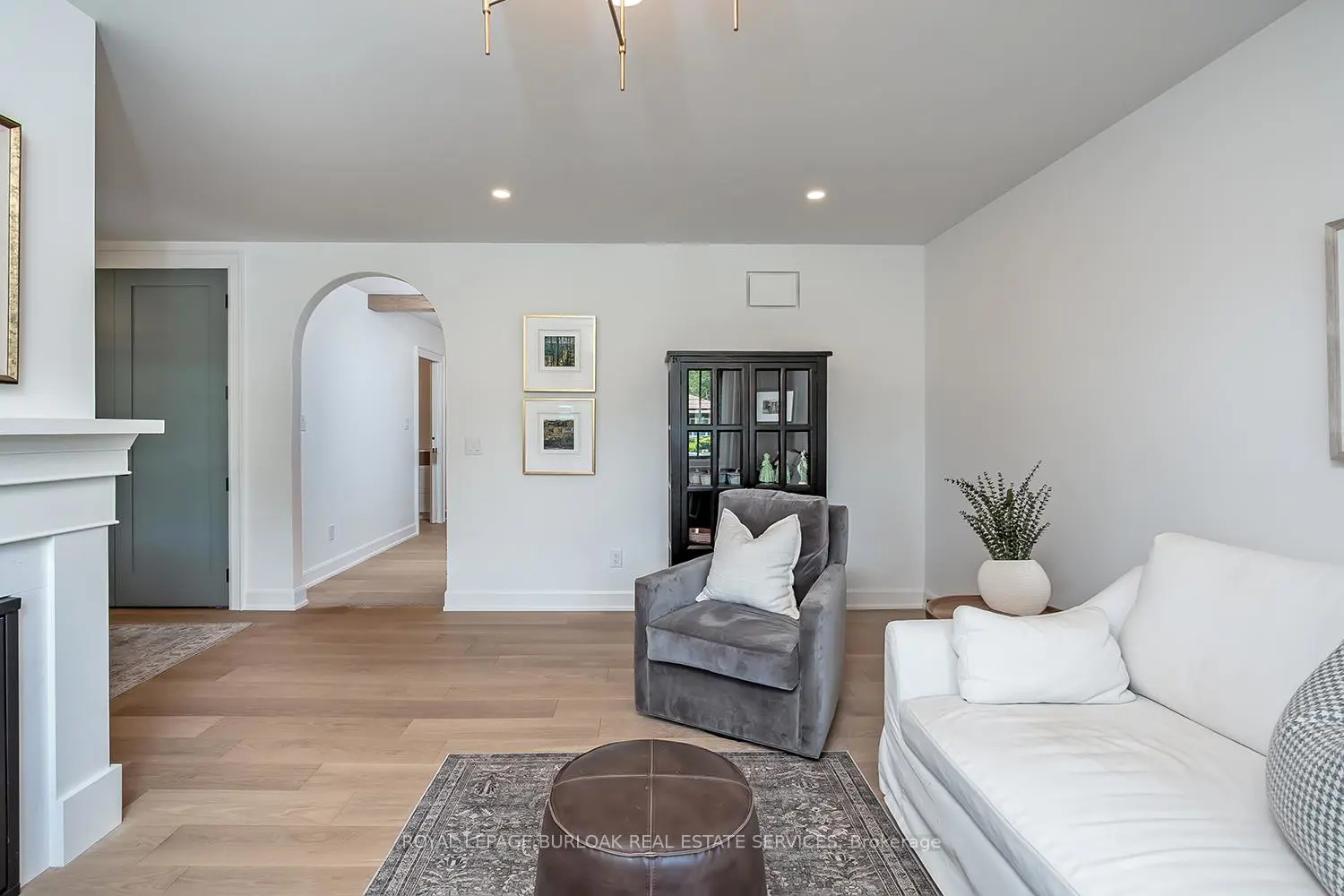 894 Condor Drive photo 4