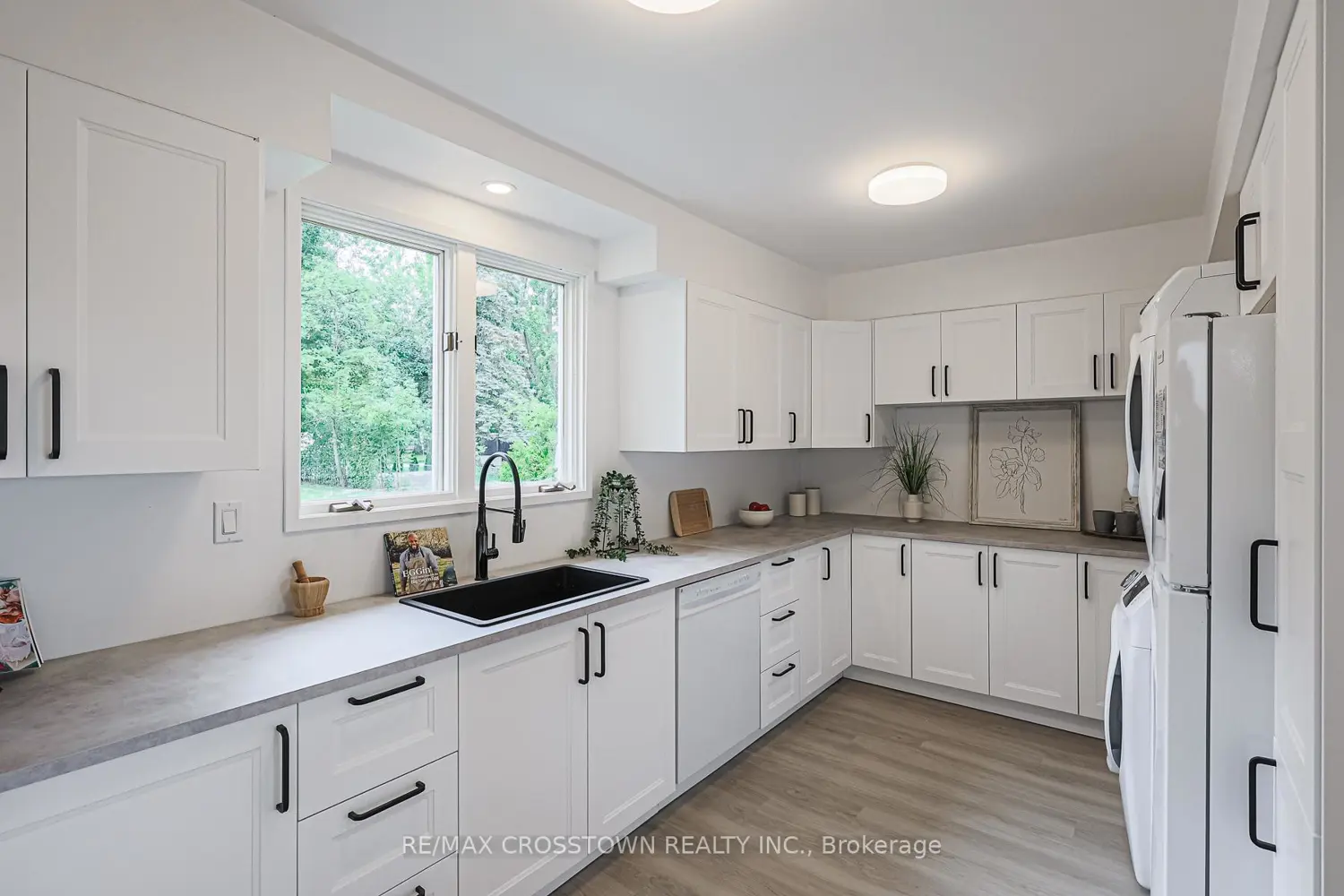128 Moores Beach Road photo 4