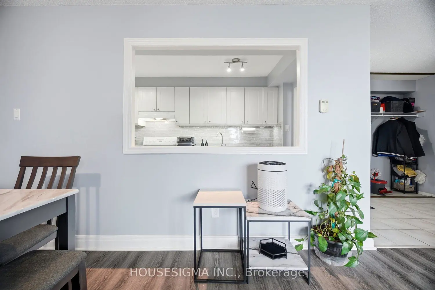 2929 Aquitaine Avenue 408 photo 5