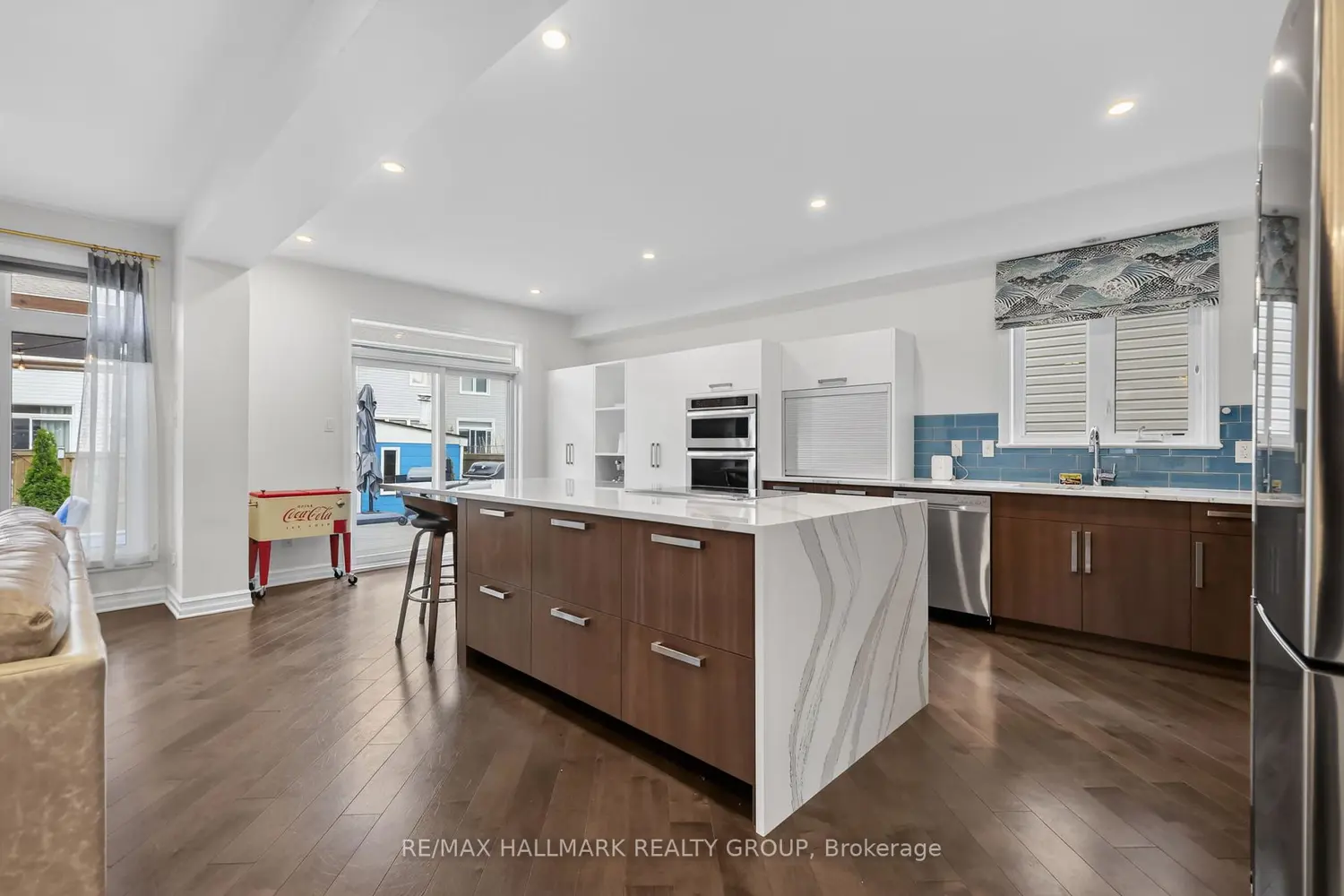 878 Excursion Way photo 4