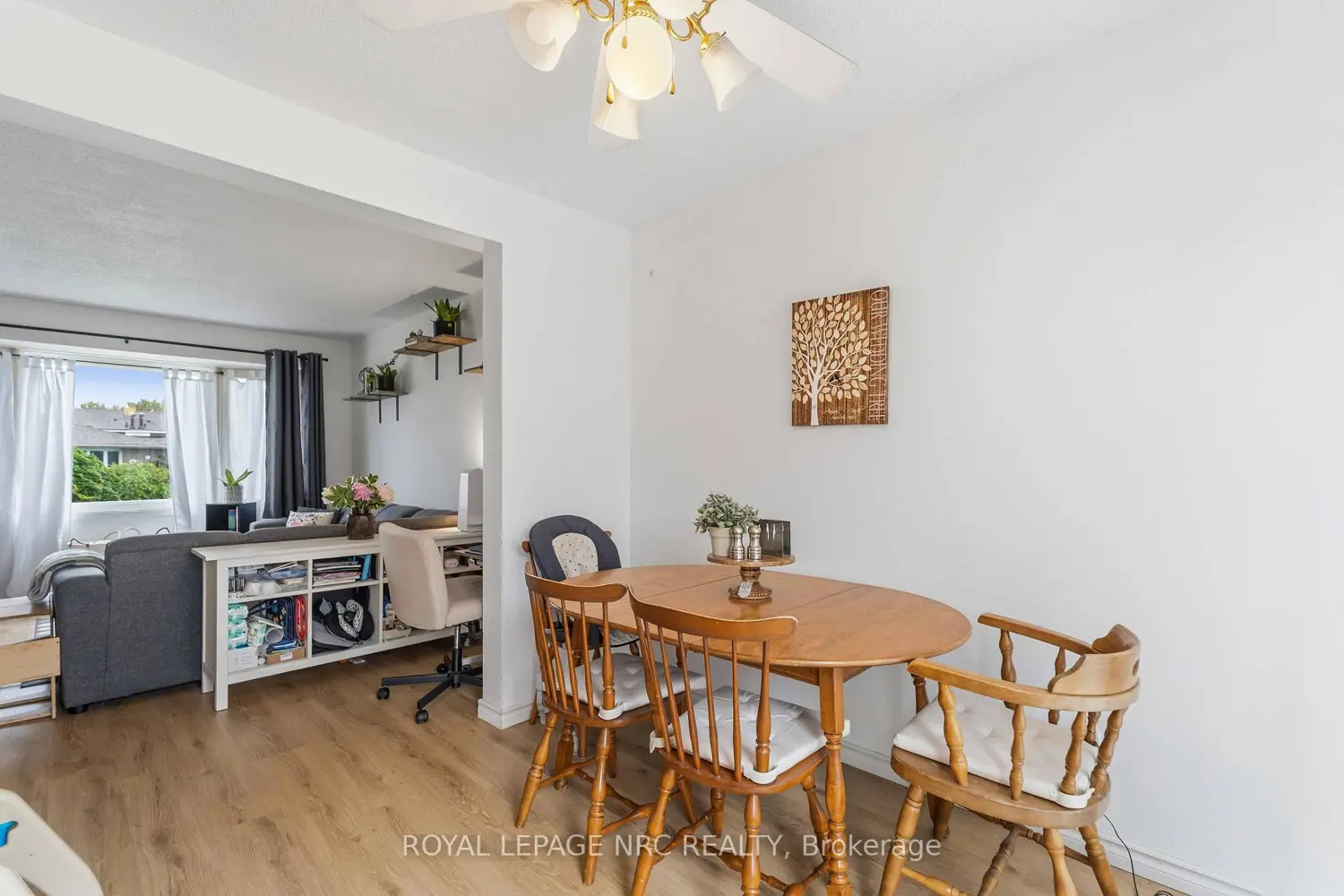 27 Canterbury Drive photo 2