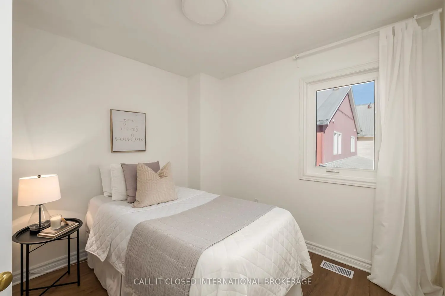 374 Edith Cavell Boulevard 3 photo 4