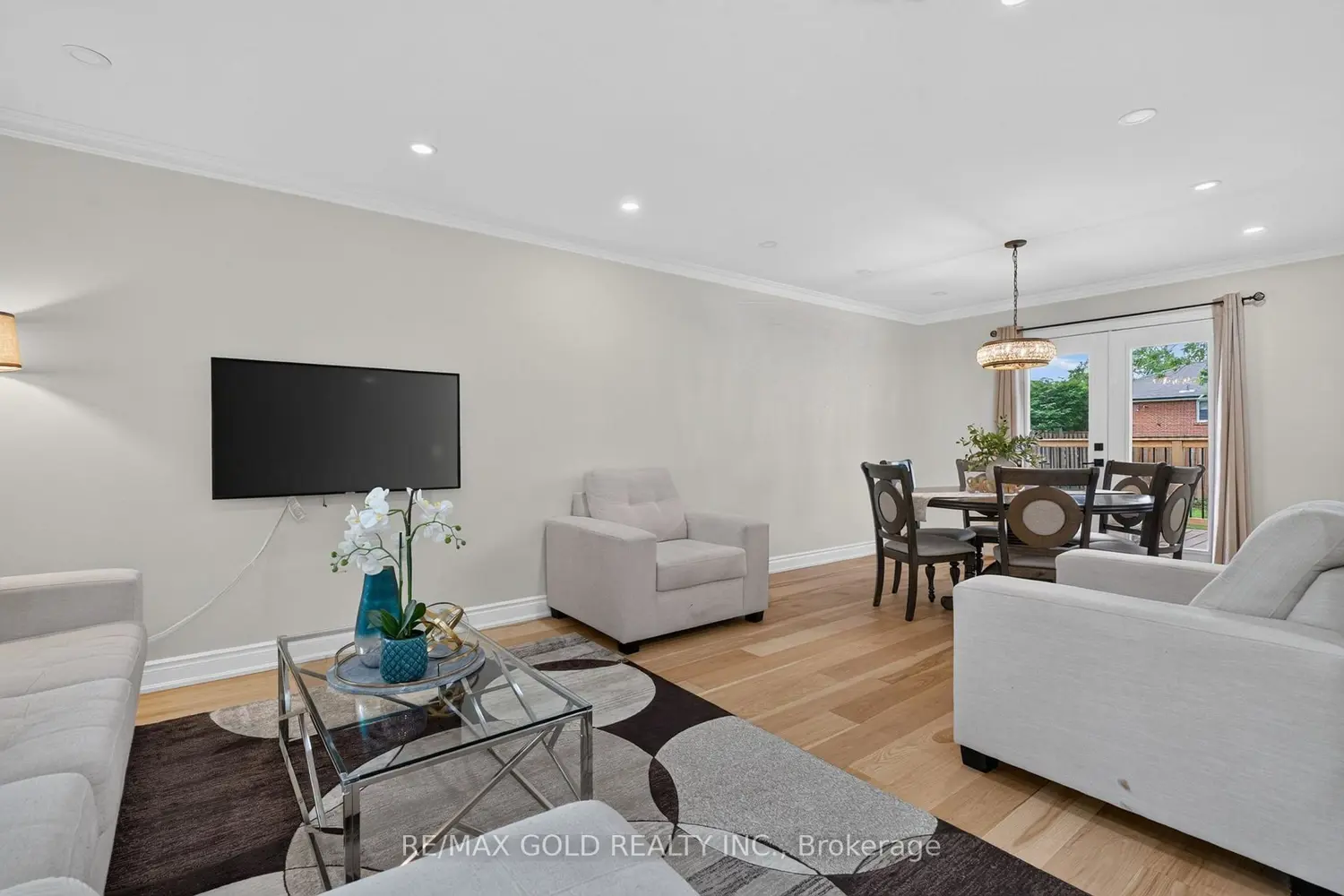 40 Devonshire Drive photo 4