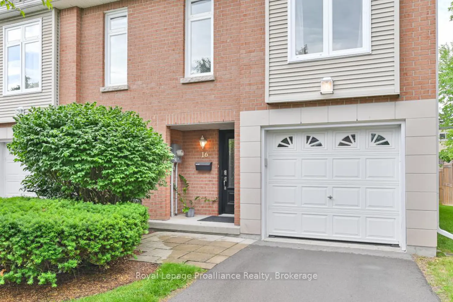 9 Progress Avenue 16 photo 2