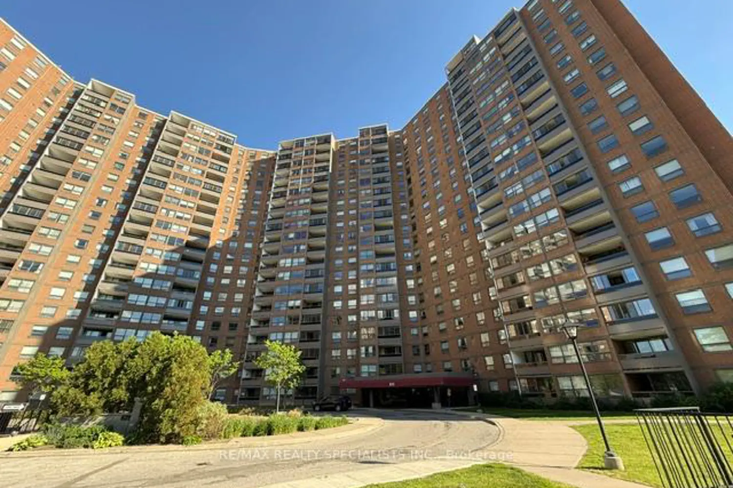 625 The West Mall 1706