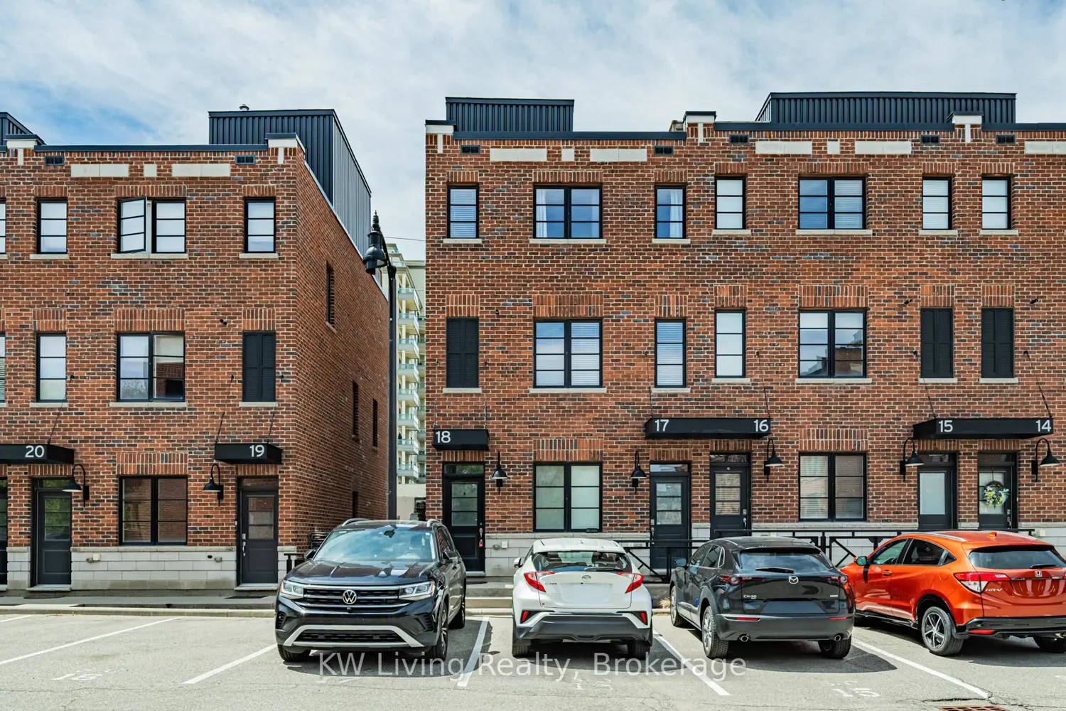 70 Plains Road 18