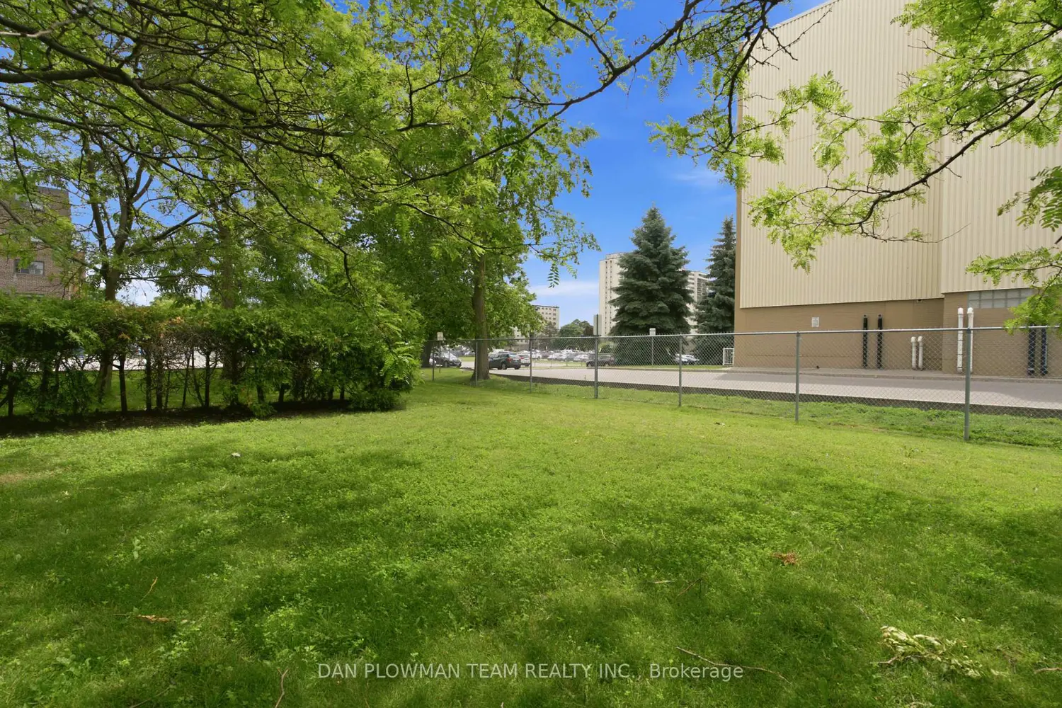 131 Taunton Road 204 photo 4