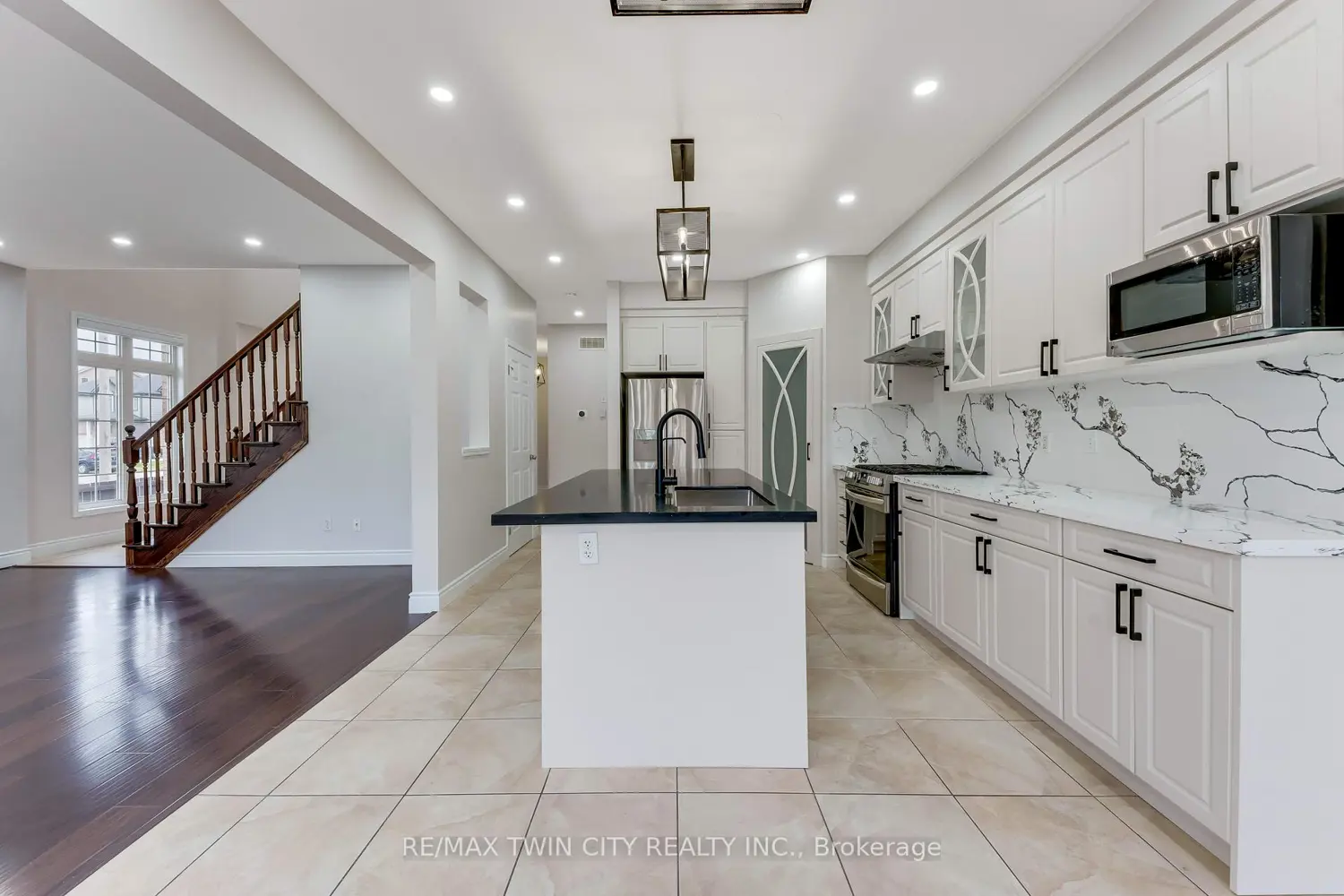 1263 Countrystone Drive photo 4