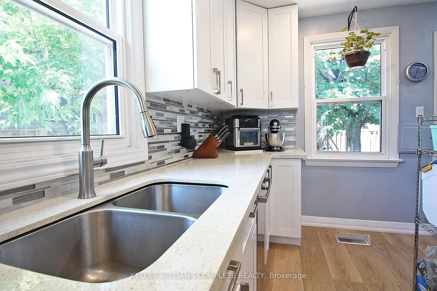 7 Lampton Place photo 5