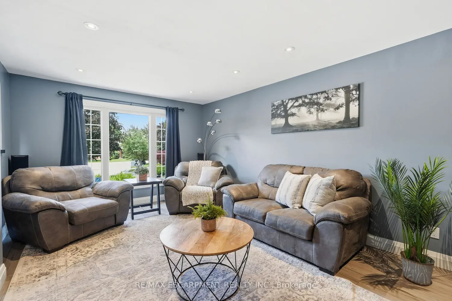 53 Glaceport Avenue photo 3