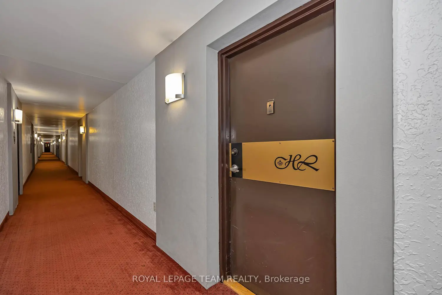 2630 Southvale Crescent 214 photo 2