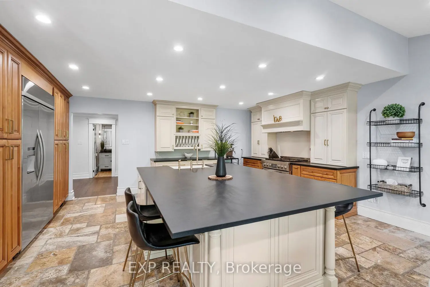 816 Norwick Road photo 4