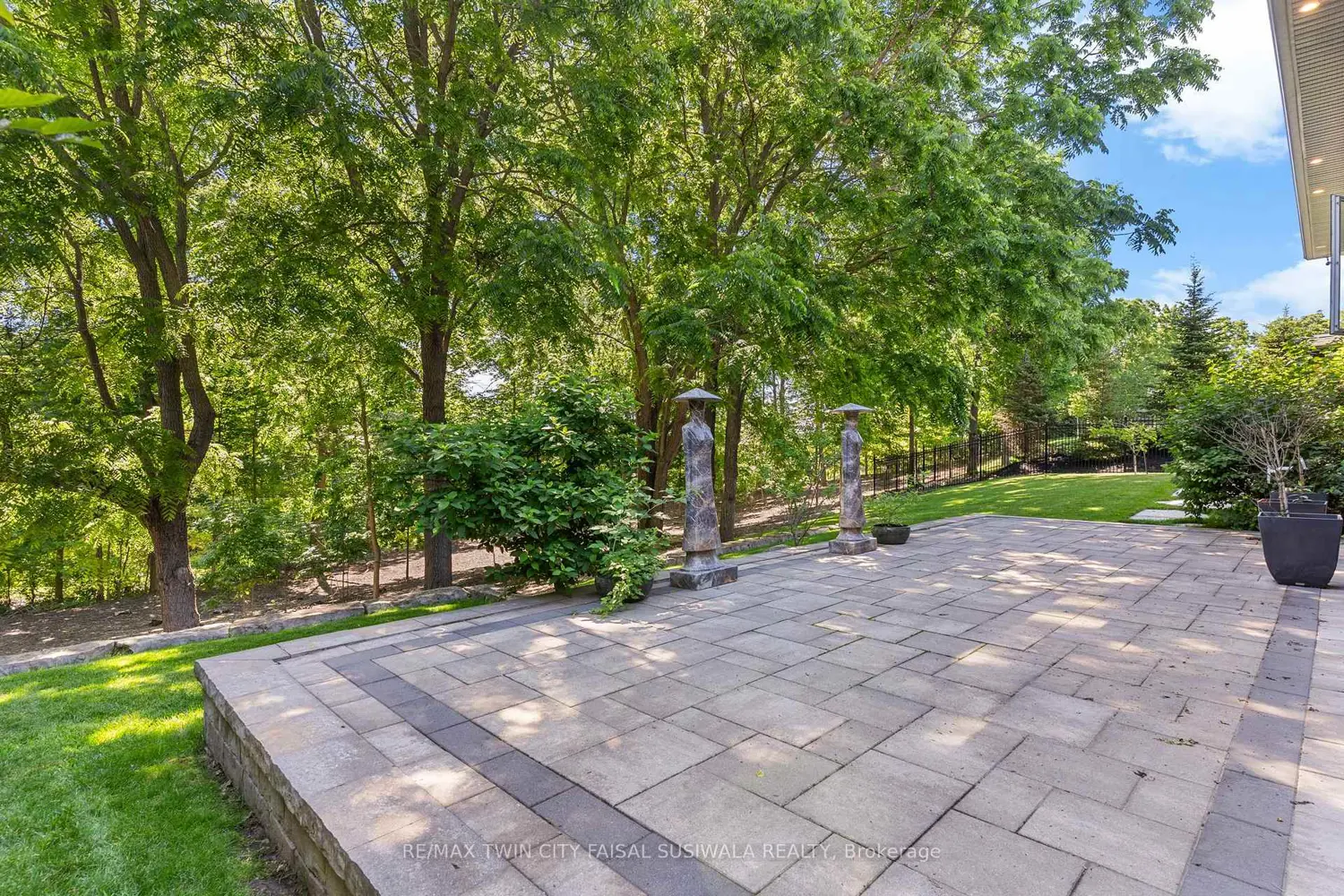 44 Pioneer Ridge Drive photo 4