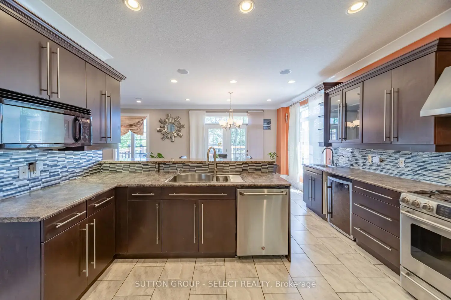 2229 Cardinal Court