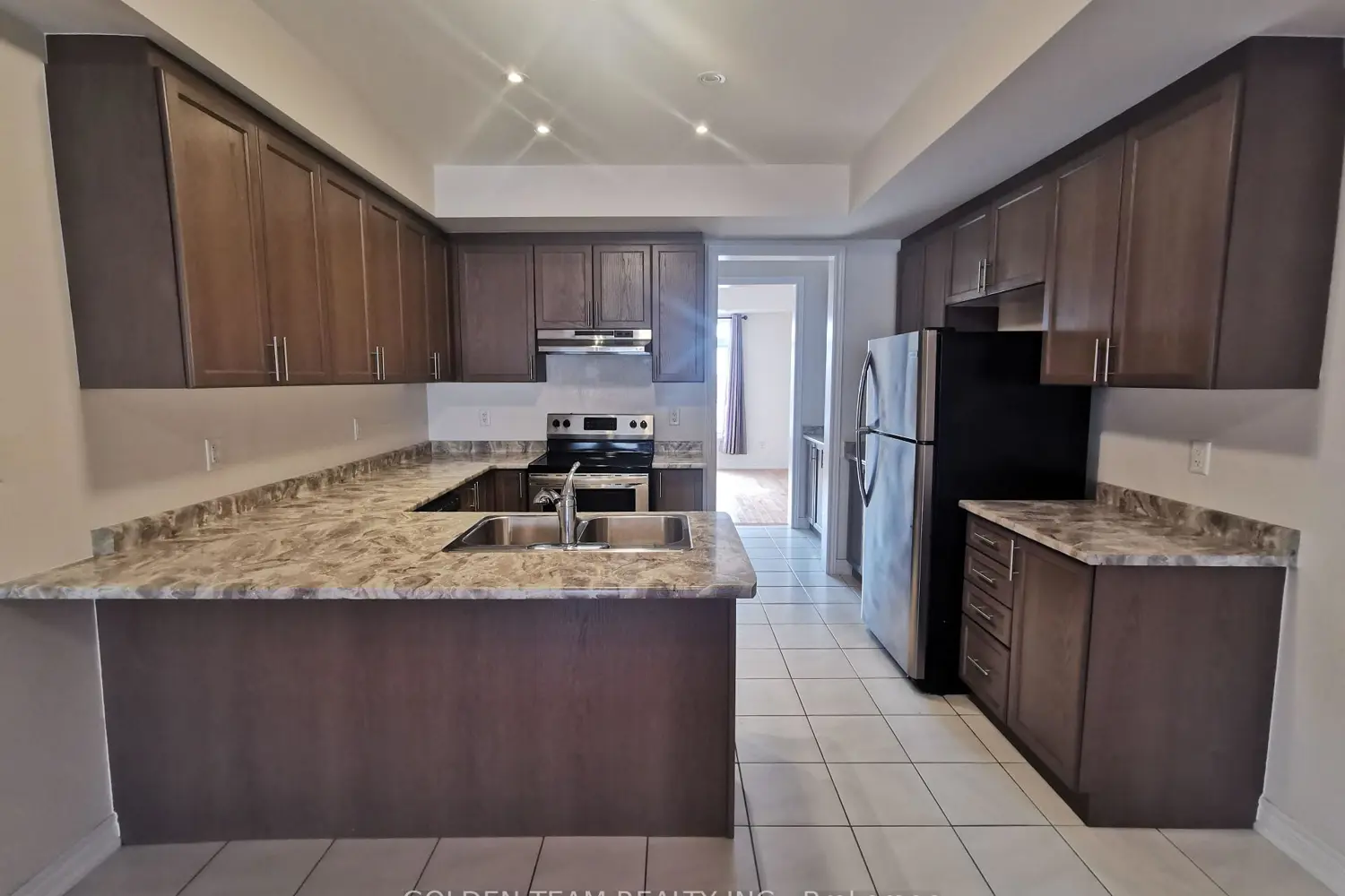 41 Luzon Avenue photo 4