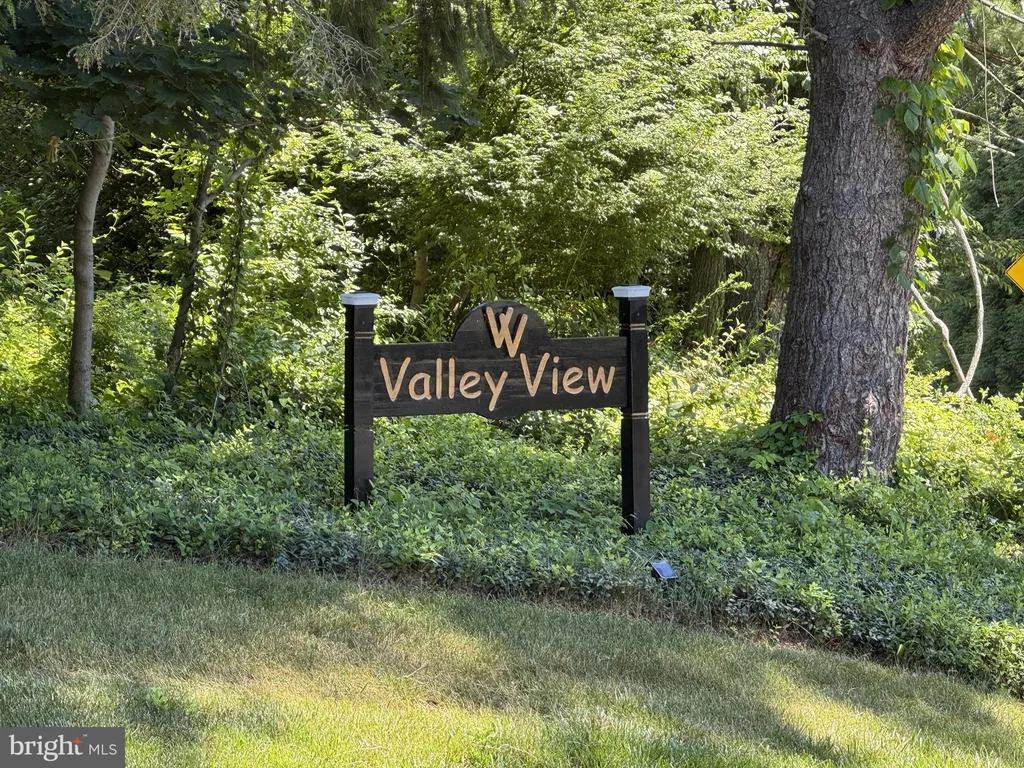 646 Woodview Drive, Hockessin, DE 19707