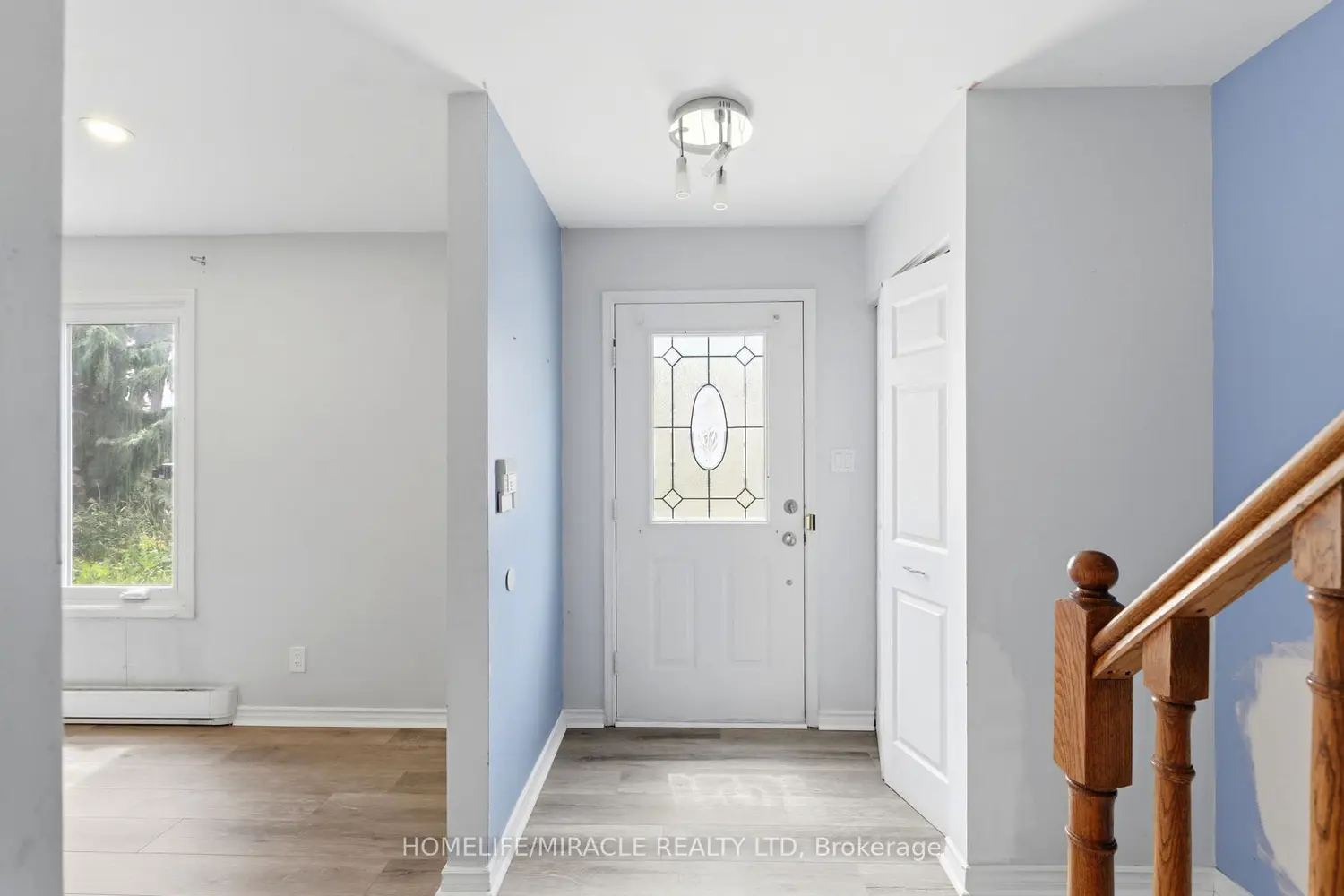 860 Trafalgar Street photo 3