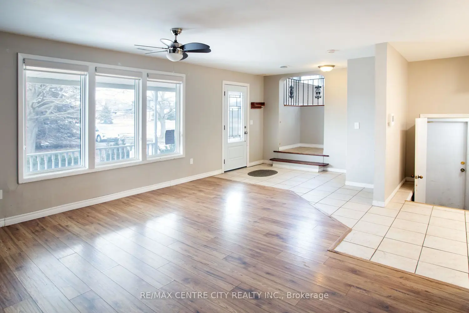1231 Sunningdale Road photo 2