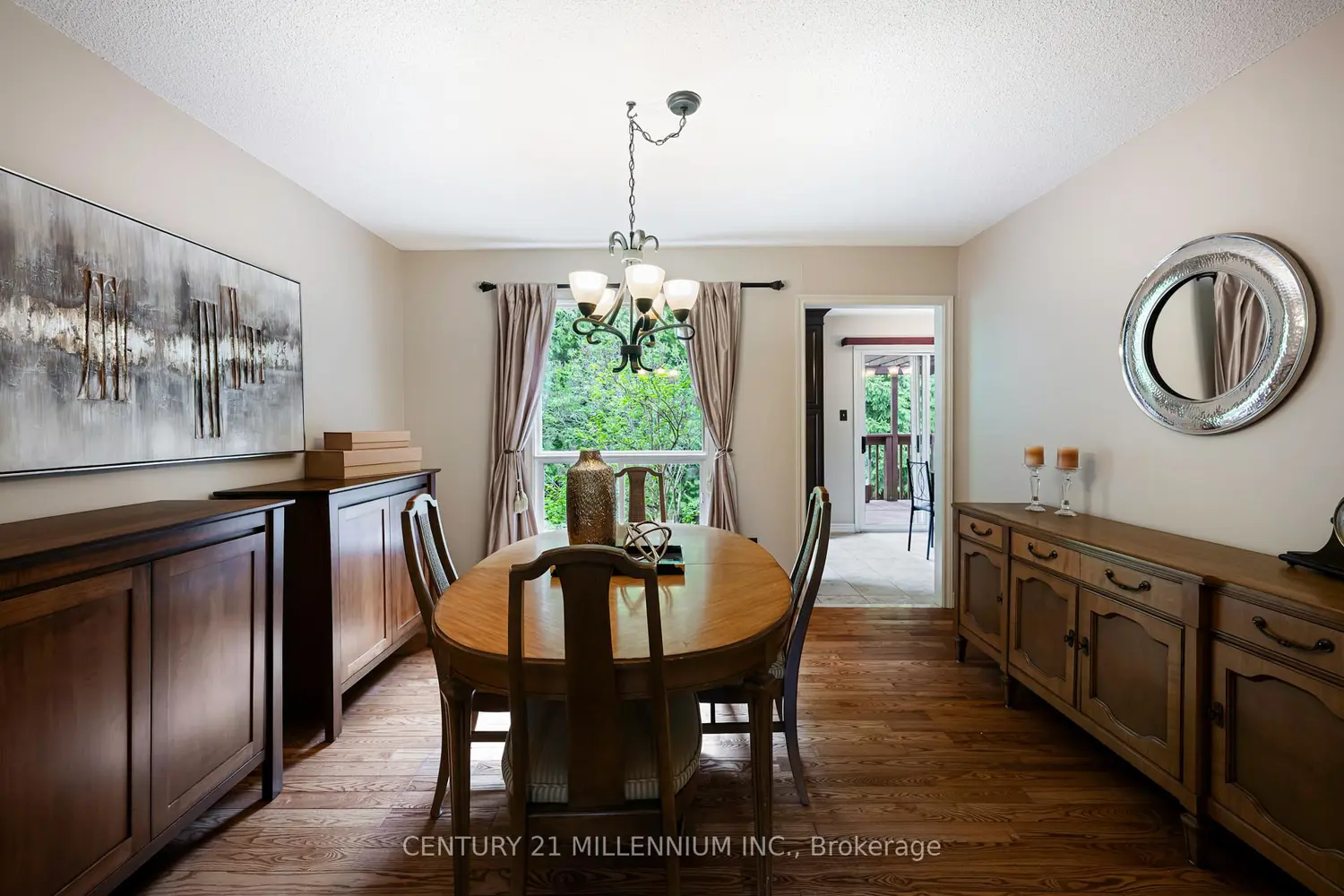 4 Brucedale Boulevard photo 5