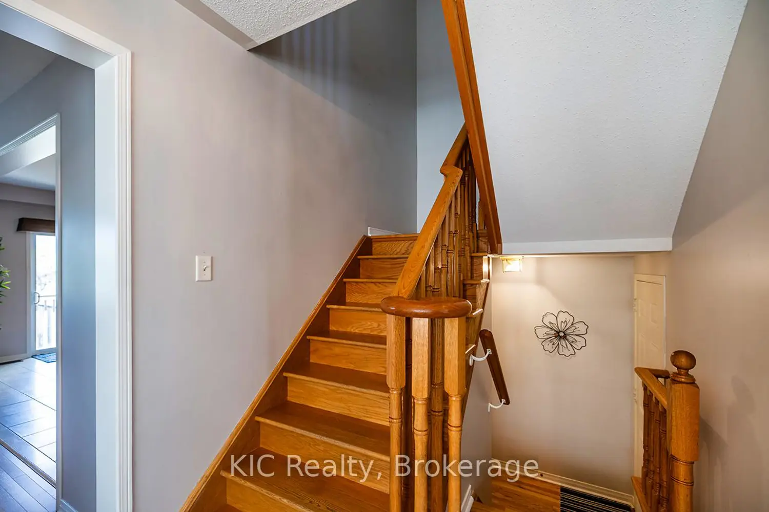 40 Puttingedge Drive photo 5
