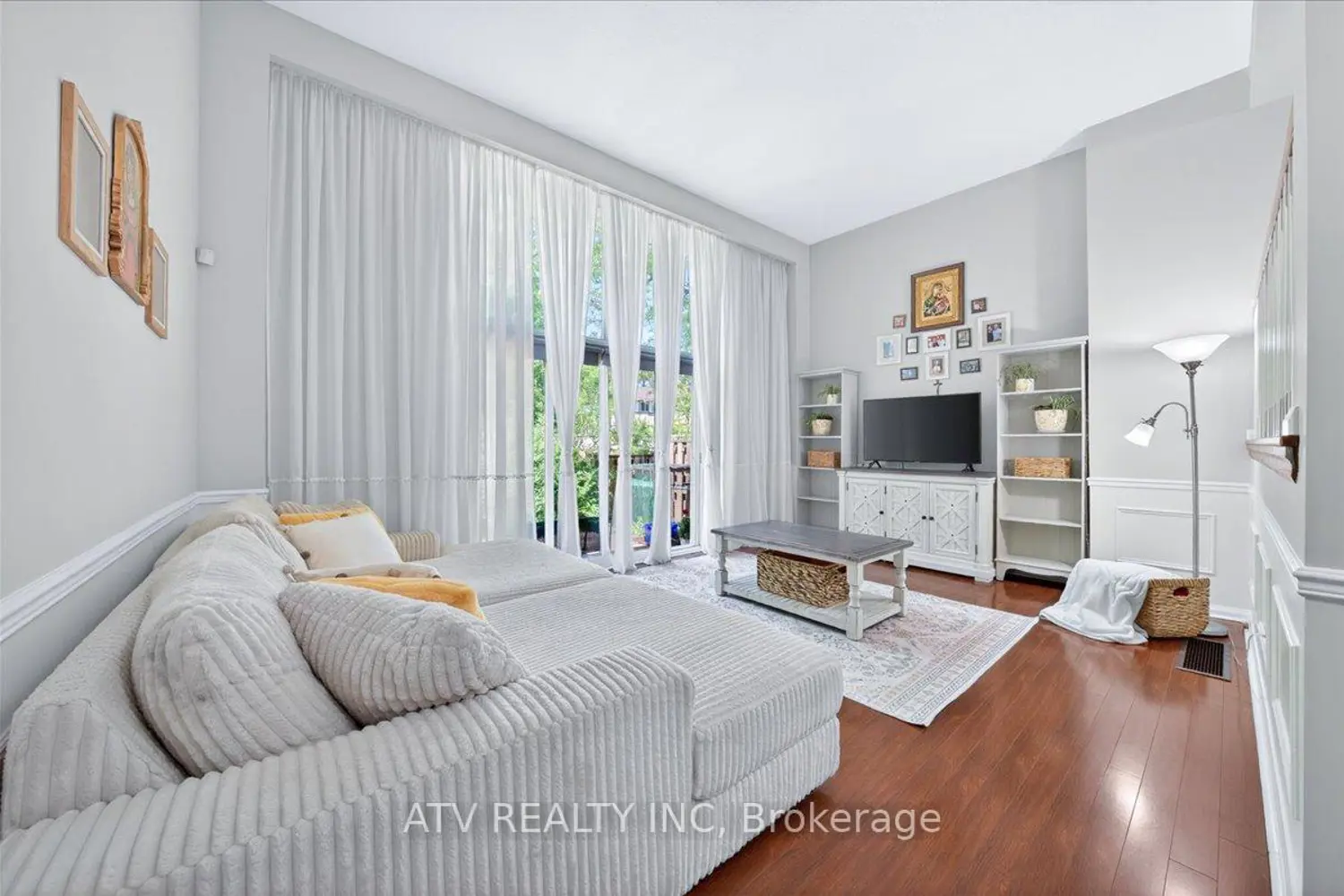 1485 Gulleden Drive 21 photo 4