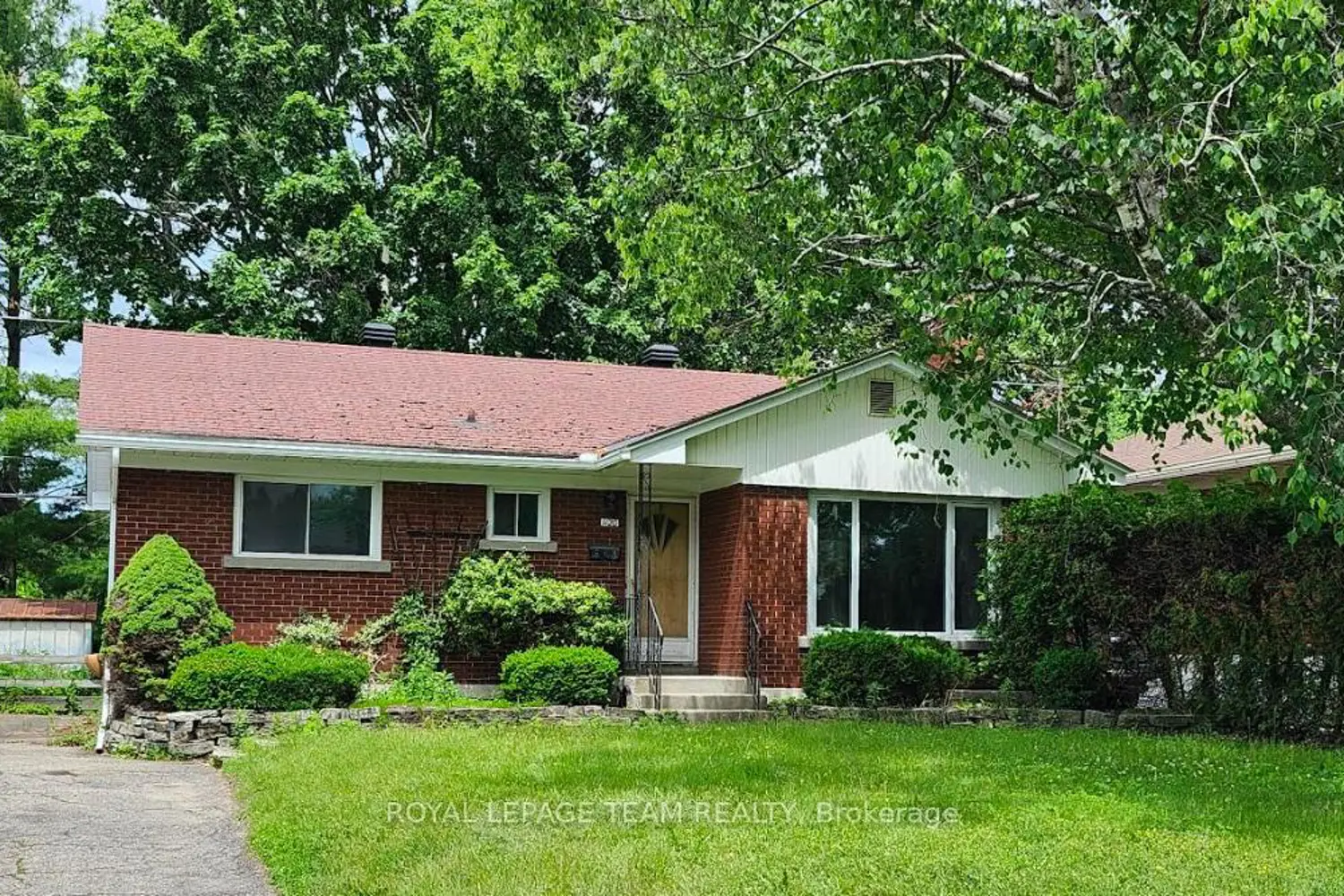 1120 Cline Crescent