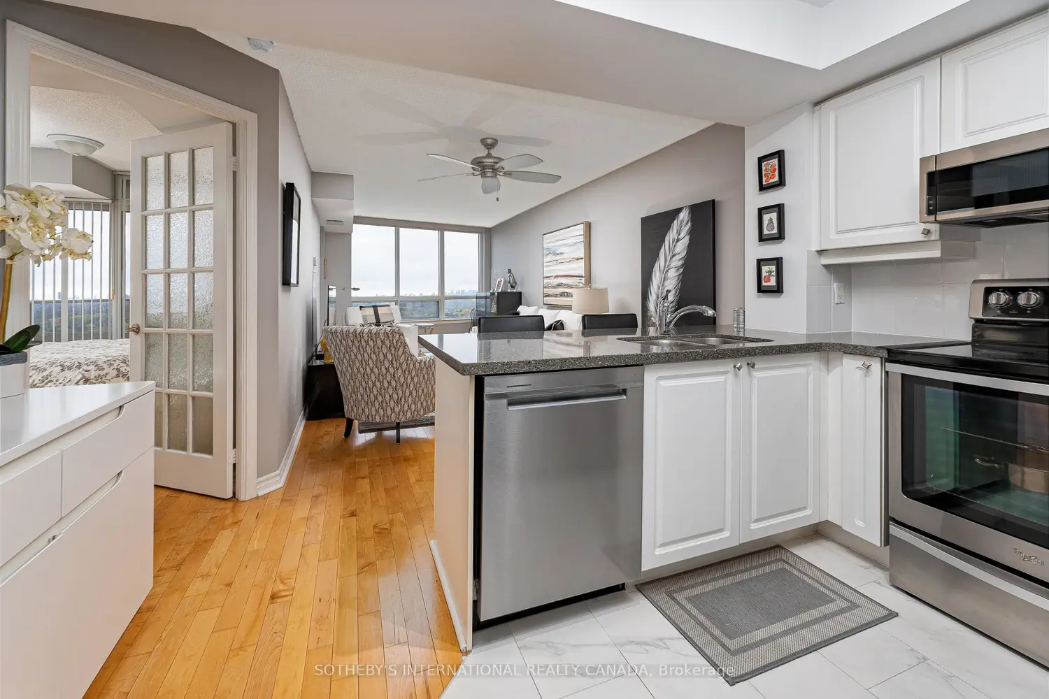 1 Rean Drive 2108 photo 3