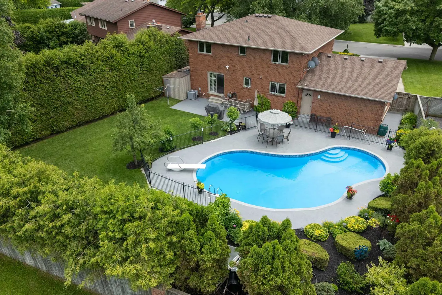7 Thomson Road photo 5