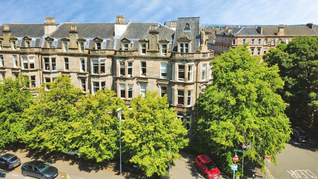 3 bed flat for saleQueens Drive, Glasgow G42