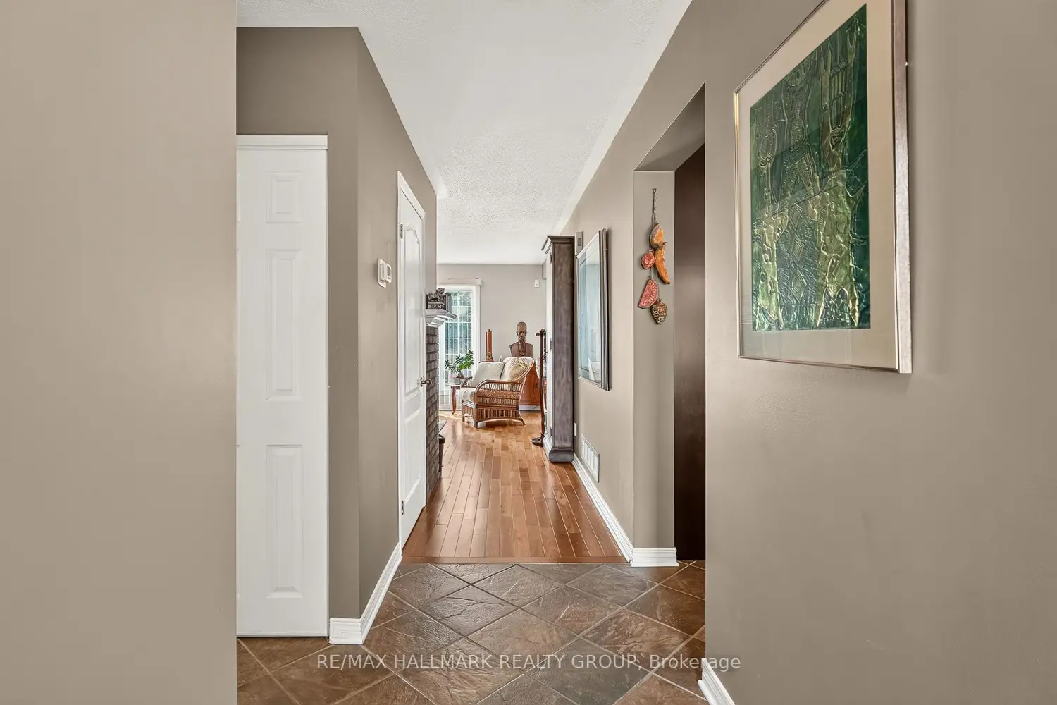 511 Deancourt Crescent