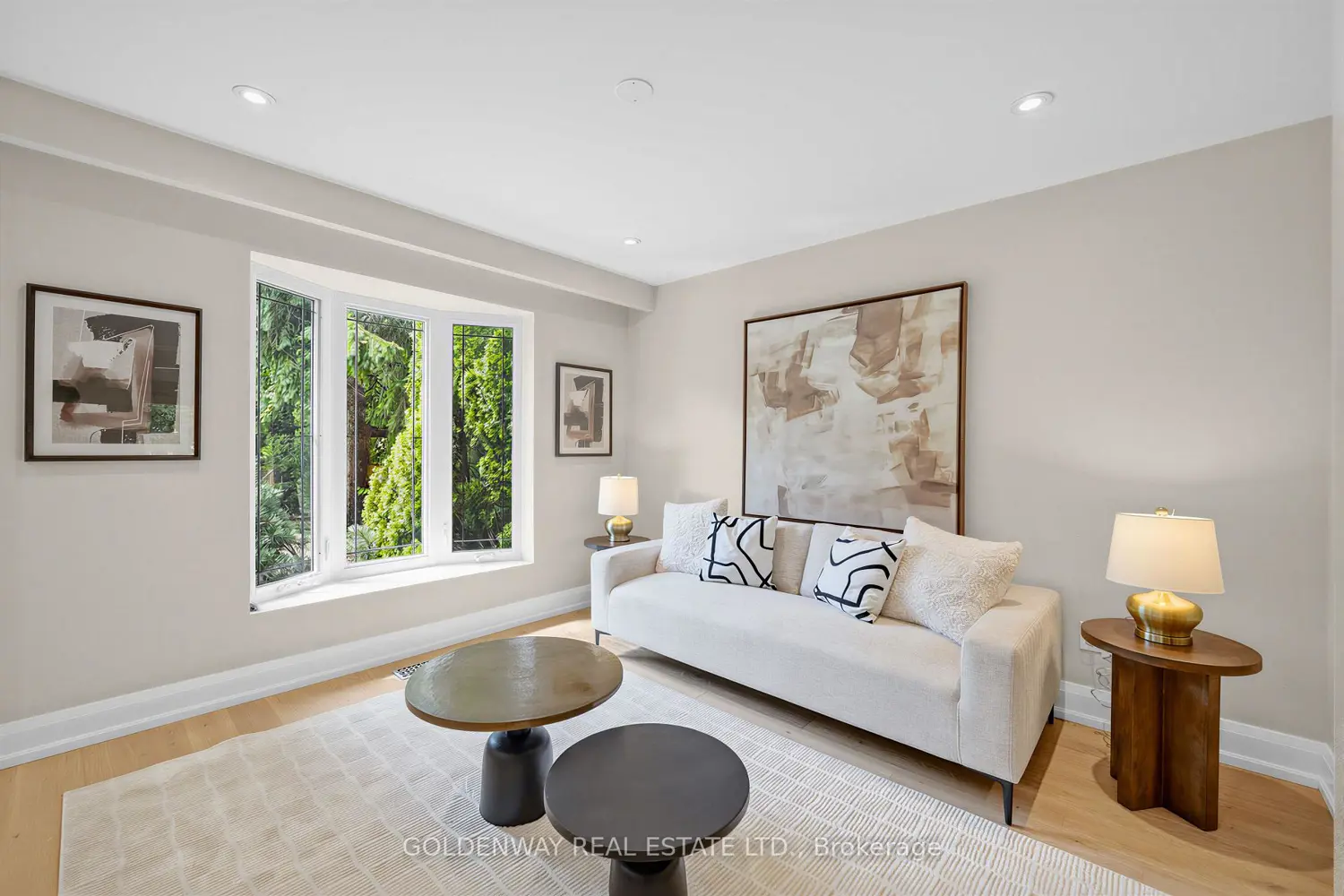 3 Sir Lancelot Drive photo 2