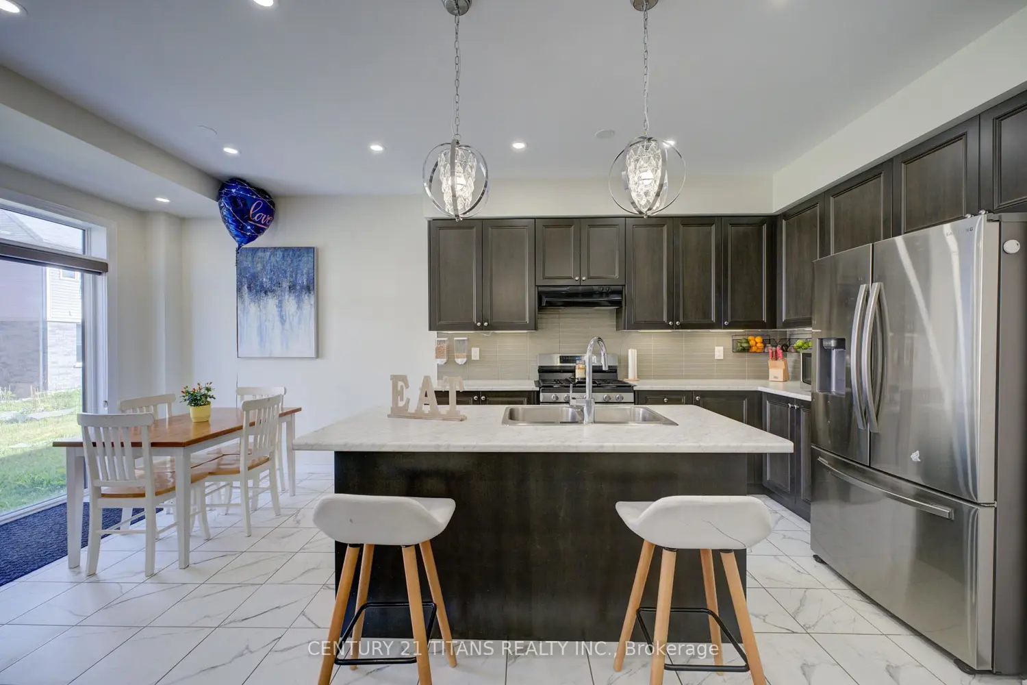 12 Mclaren Avenue photo 4