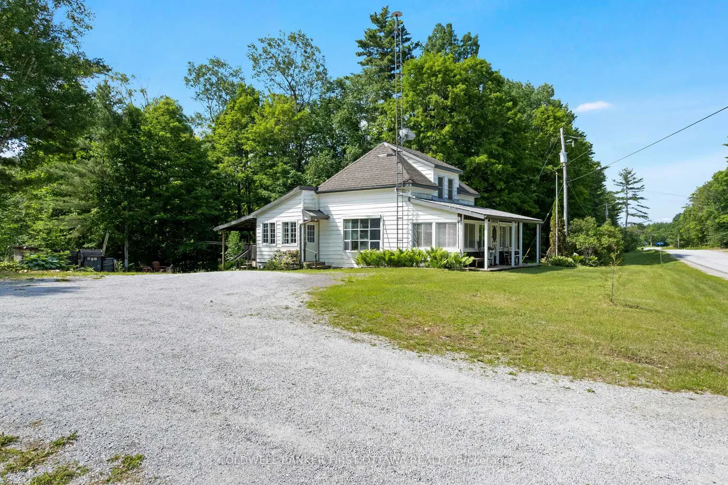 2625 Ardoch Road photo 3