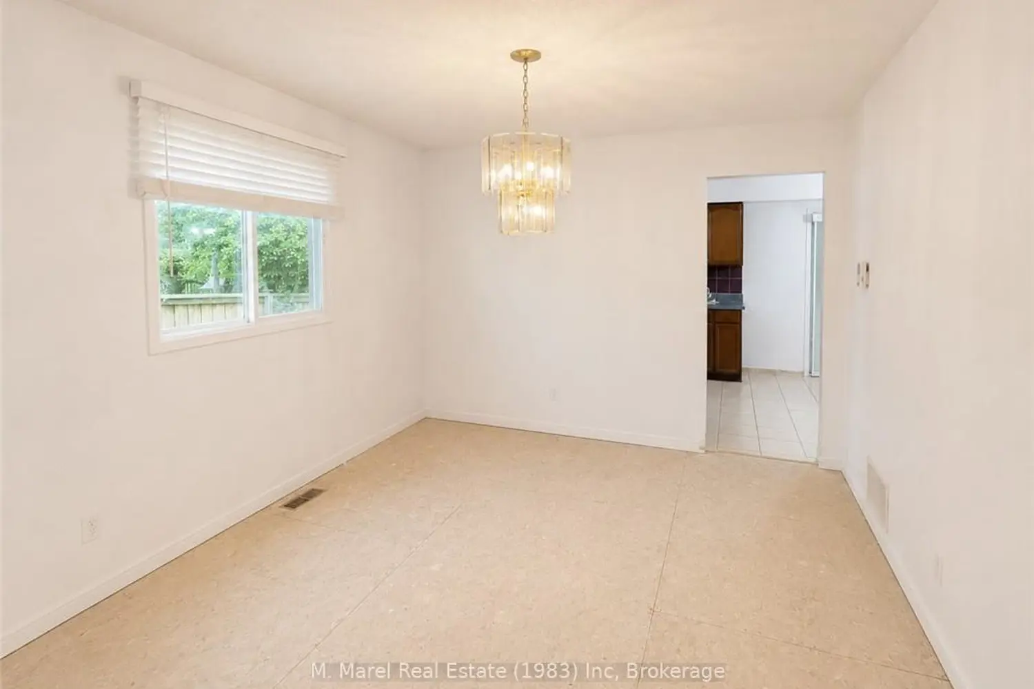 10 Jeanette Avenue photo 5