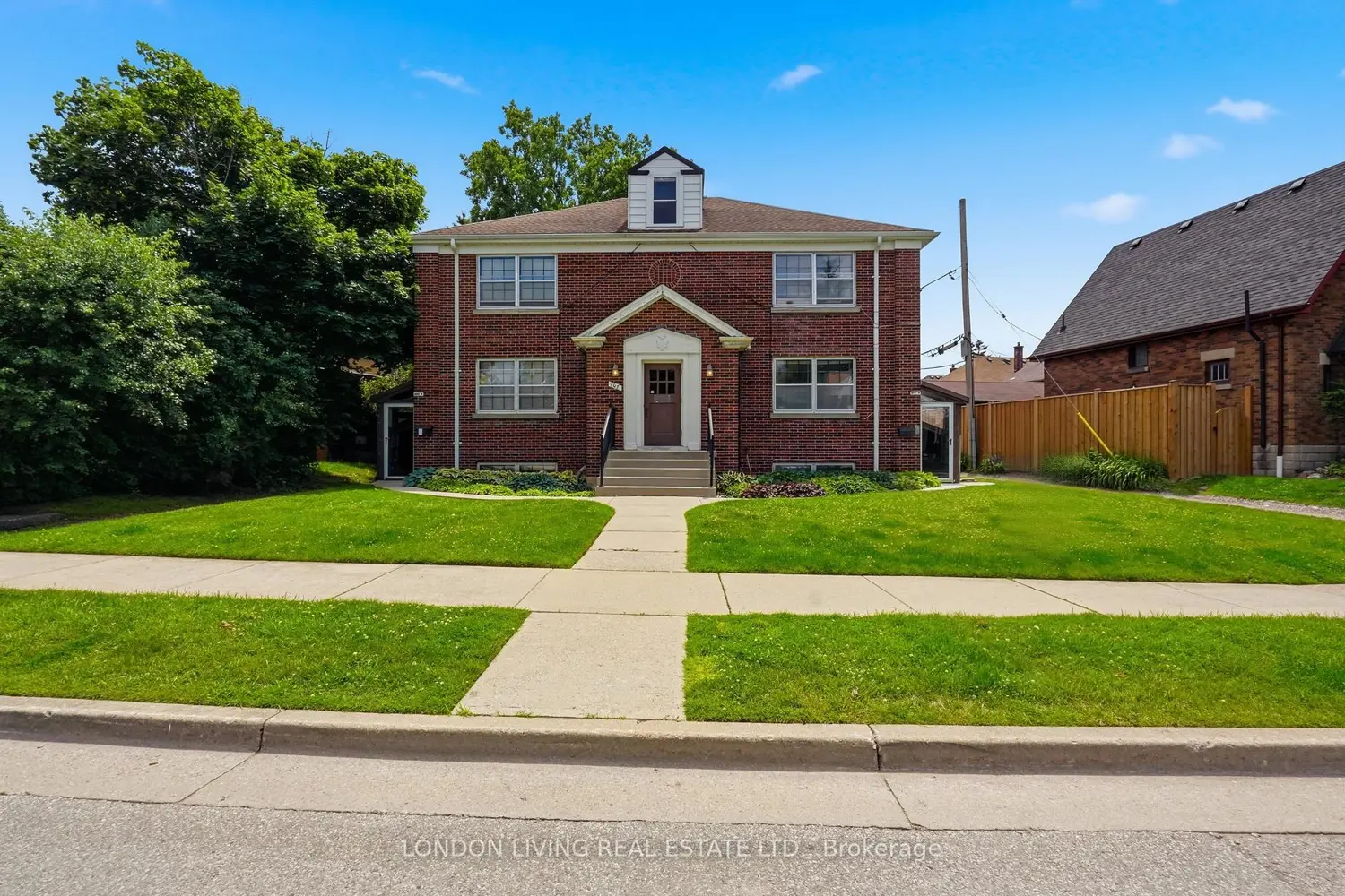 107 Windsor Crescent
