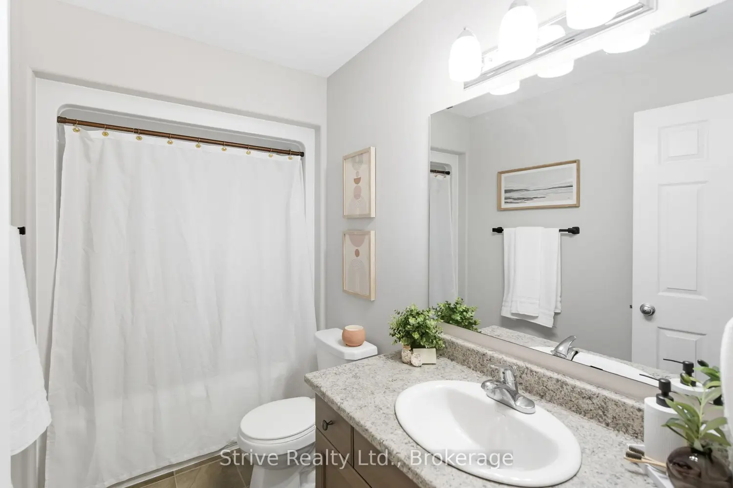 50 Millpond Lane photo 4