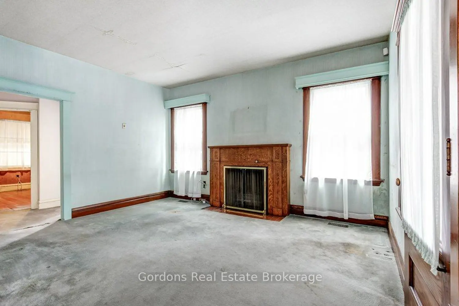 156 Sherman Avenue photo 5