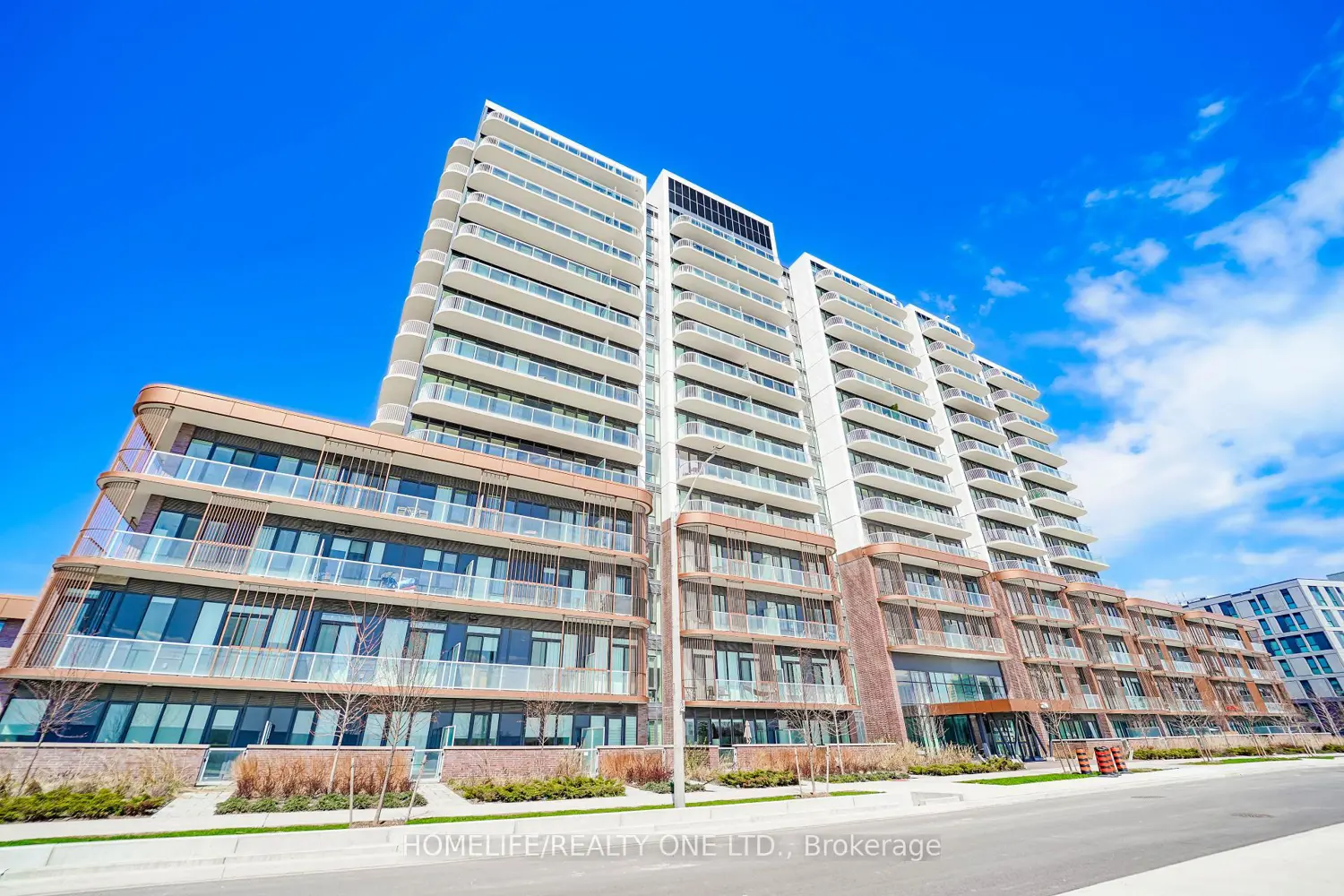 220 Missinnihe Way 421