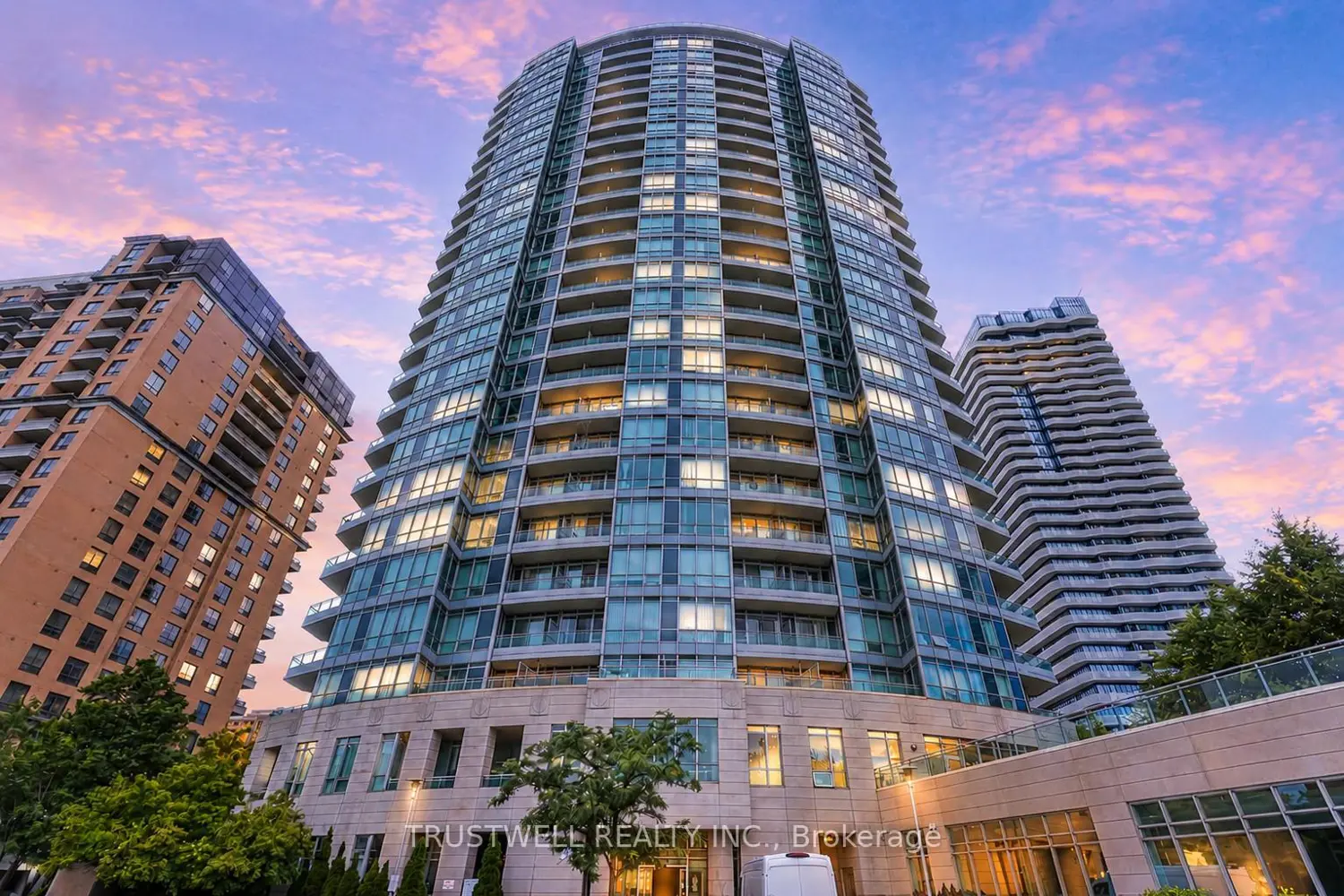 60 Byng Avenue 2210
