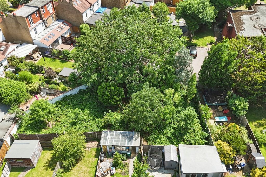 Land for saleSeaforth Avenue, New Malden KT3